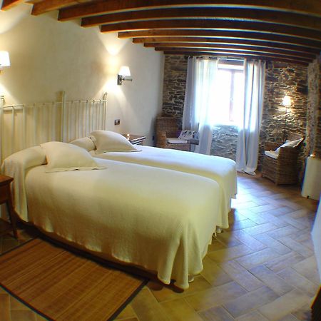 Areal Hotell Viveiro Eksteriør bilde