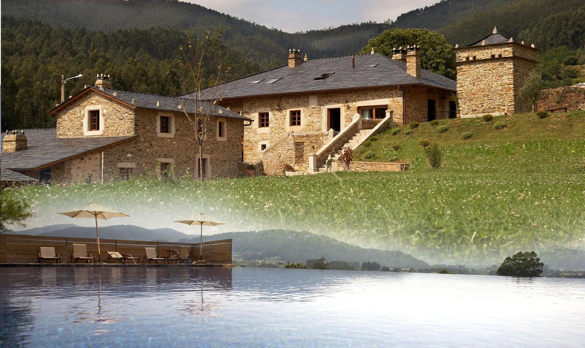 Areal Hotell Viveiro Eksteriør bilde